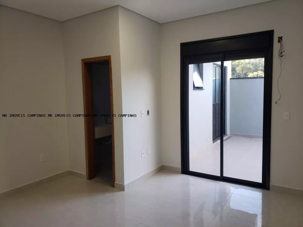 Casa de Condomínio à venda com 3 quartos, 250m² - Foto 4