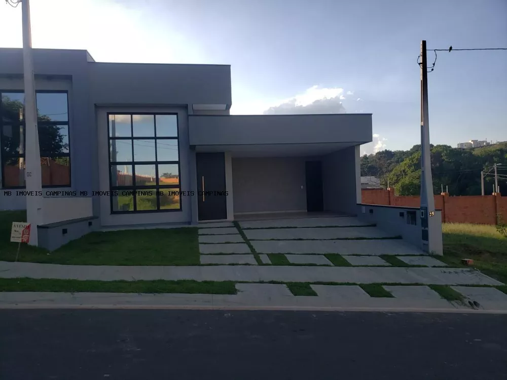 Casa de Condomínio à venda com 3 quartos, 250m² - Foto 1