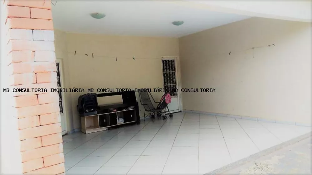 Sobrado à venda com 4 quartos, 290m² - Foto 2