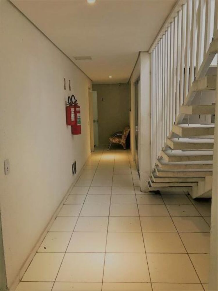 Prédio Inteiro - Foto 1