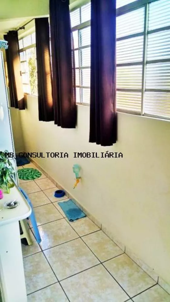 Apartamento à venda com 2 quartos, 60m² - Foto 4