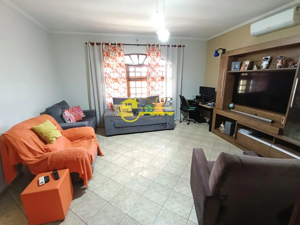 Casa, 3 quartos, 210 m² - Foto 3