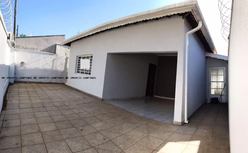 Casa à venda com 3 quartos, 250m² - Foto 2