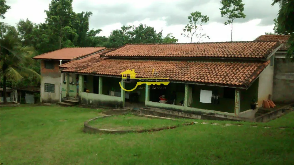 Chácara, 2 quartos, 2370 m² - Foto 1
