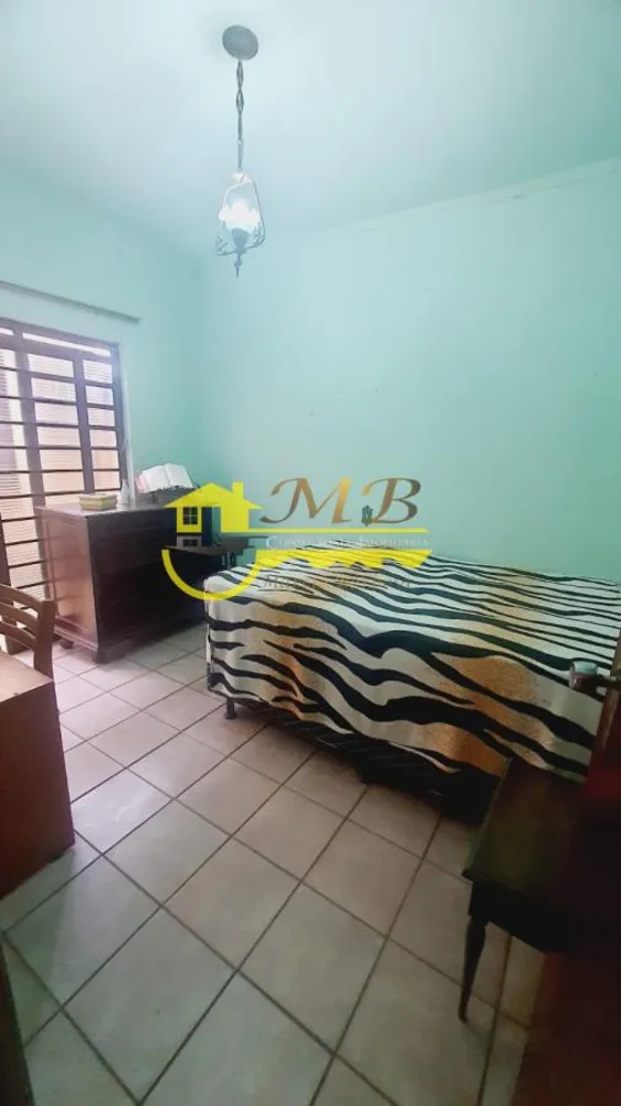 Casa, 3 quartos, 200 m² - Foto 2