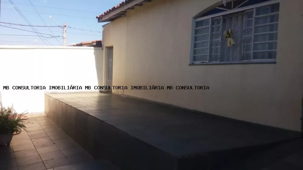 Casa à venda com 2 quartos, 160m² - Foto 4