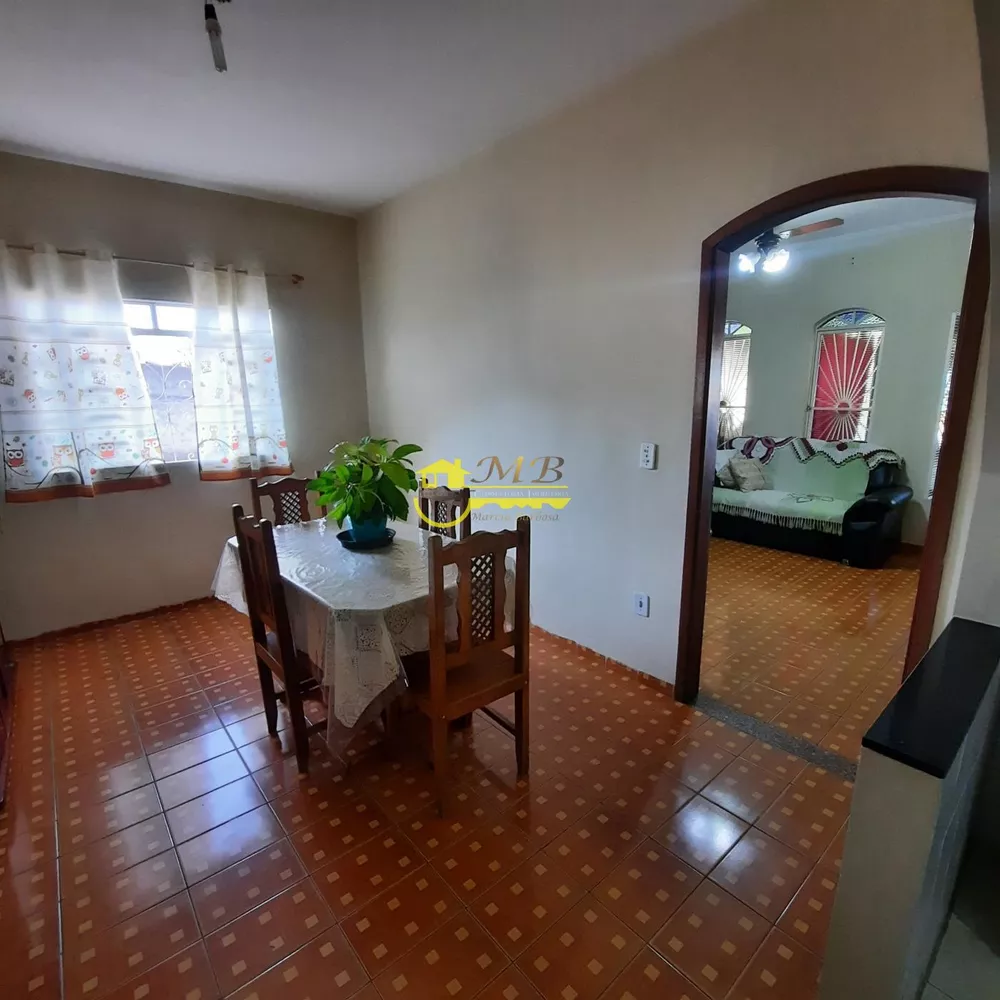 Casa à venda com 2 quartos, 350m² - Foto 6