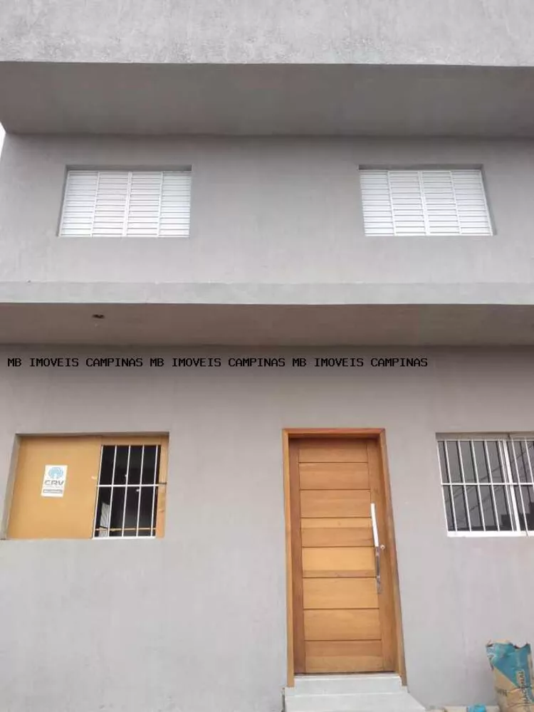 Sobrado à venda com 3 quartos, 200m² - Foto 1