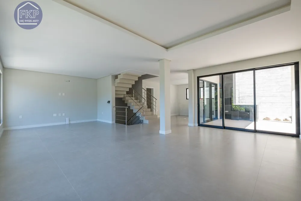 Casa, 3 quartos, 214 m² - Foto 5