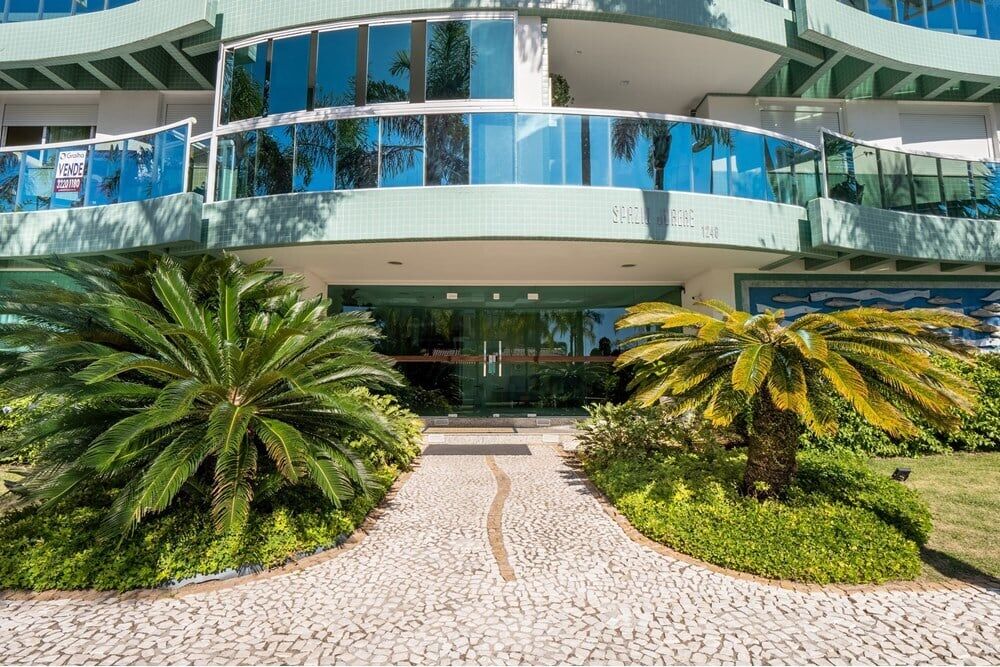 Cobertura à venda com 3 quartos, 218m² - Foto 2