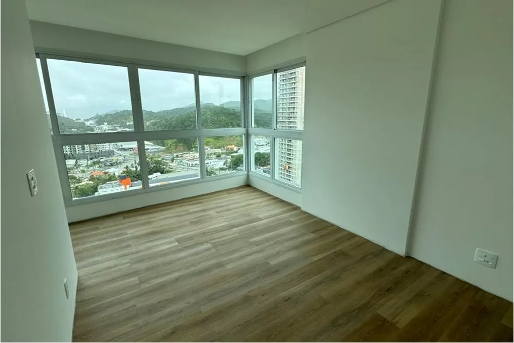 Apartamento à venda com 2 quartos, 71m² - Foto 1