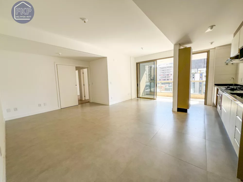 Apartamento à venda com 3 quartos, 95m² - Foto 1