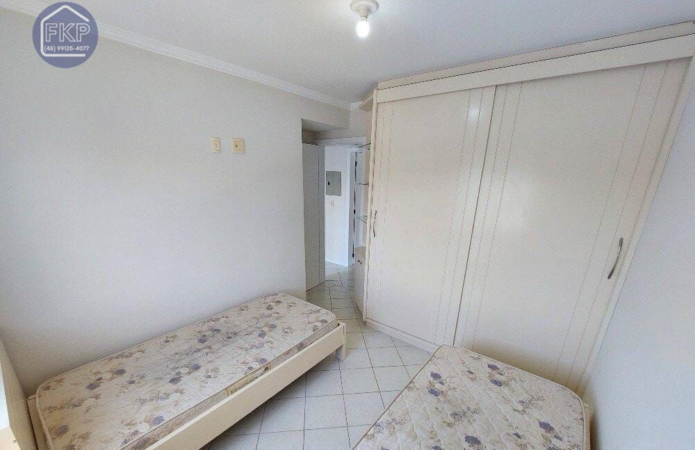 Apartamento à venda com 3 quartos, 93m² - Foto 3