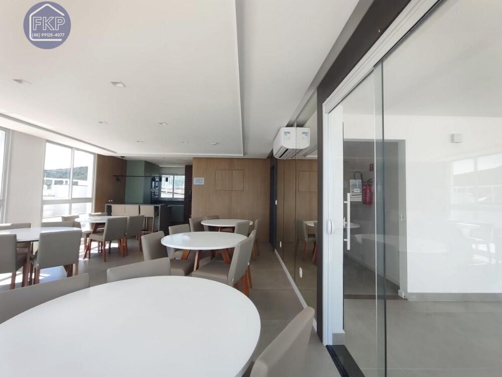 Apartamento à venda com 2 quartos, 67m² - Foto 14