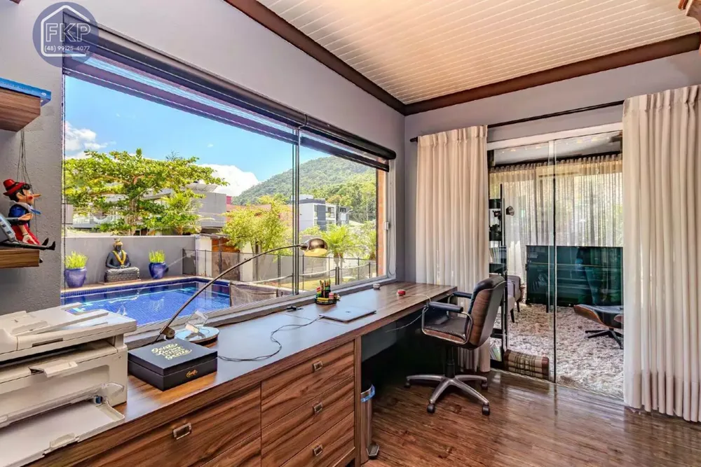 Casa, 7 quartos, 358 m² - Foto 3