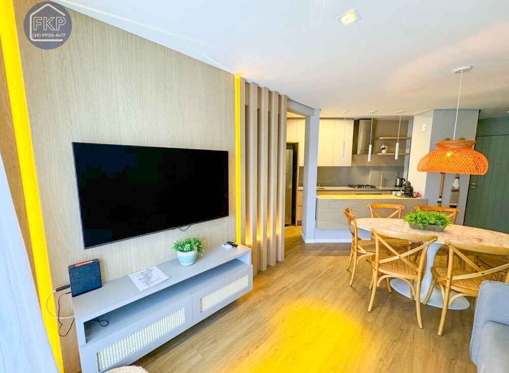 Apartamento à venda com 2 quartos, 72m² - Foto 4