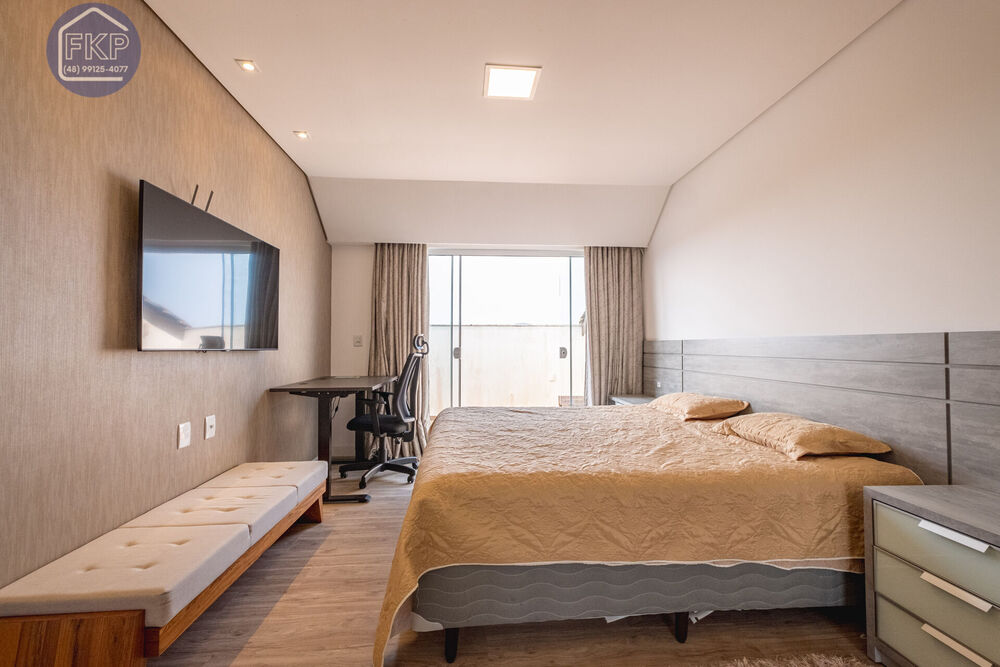 Cobertura, 4 quartos, 211 m² - Foto 3