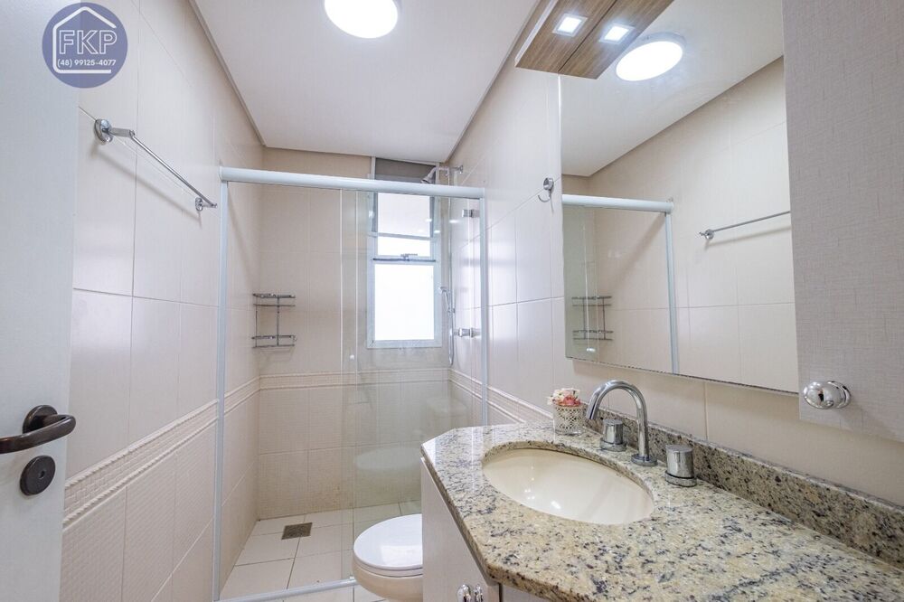 Apartamento à venda com 2 quartos, 77m² - Foto 4