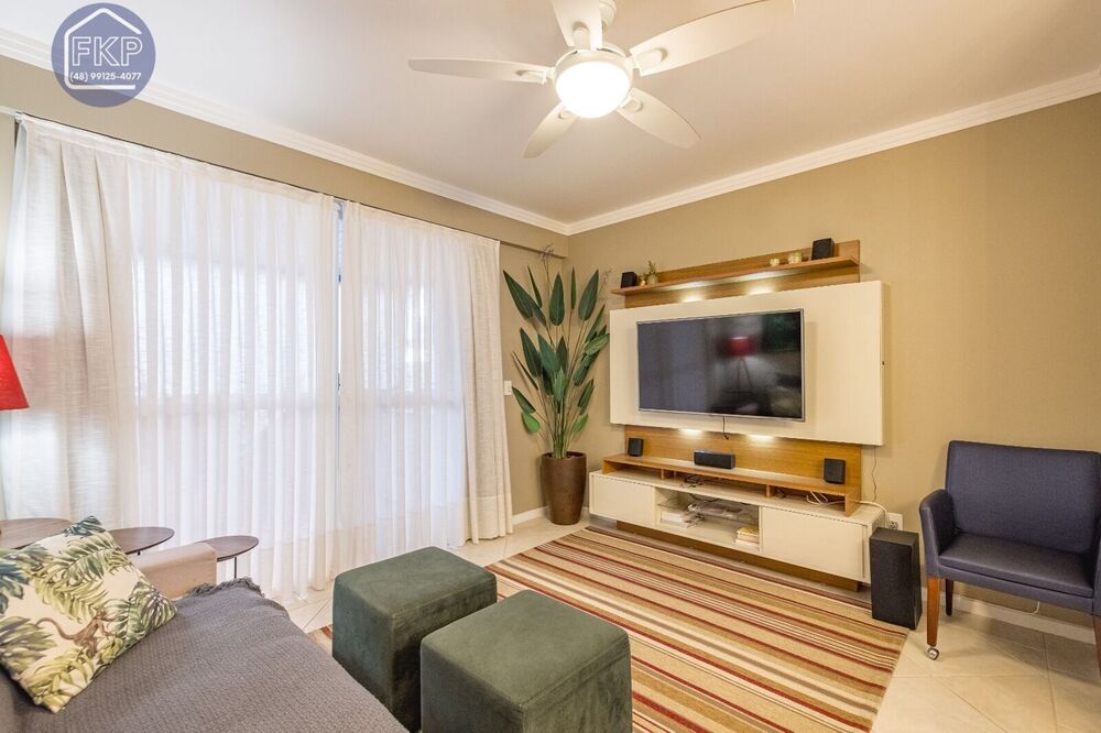 Apartamento à venda com 2 quartos, 77m² - Foto 2