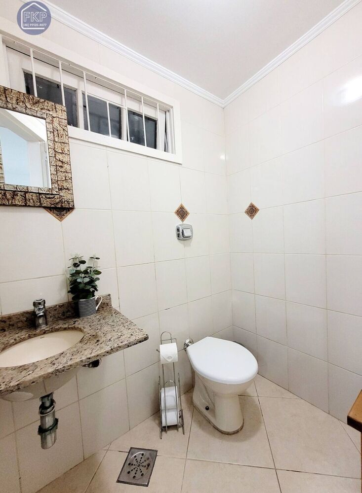 Casa à venda com 3 quartos, 266m² - Foto 10
