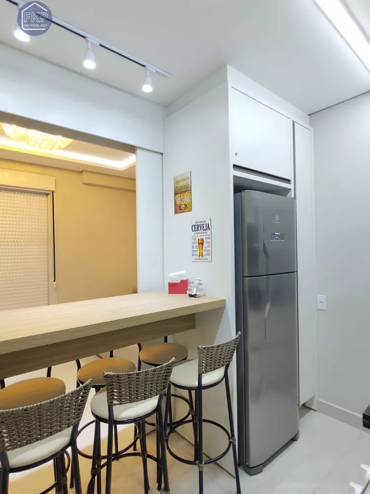 Apartamento à venda com 2 quartos, 33m² - Foto 4