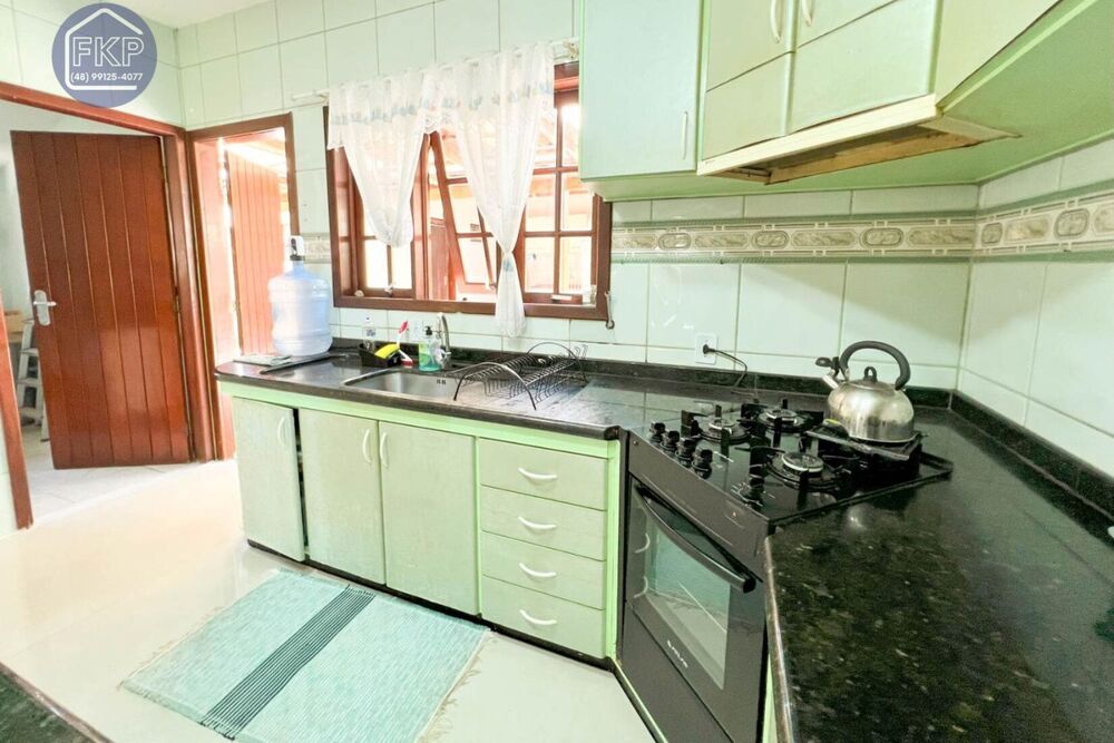 Casa à venda com 3 quartos, 170m² - Foto 11