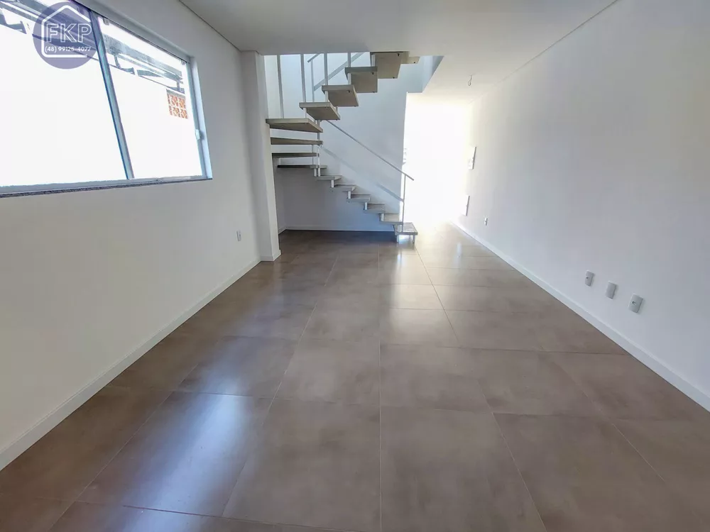 Casa à venda com 3 quartos, 129m² - Foto 3