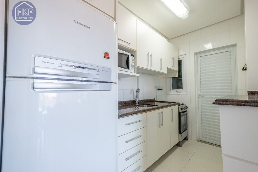 Apartamento à venda com 2 quartos, 81m² - Foto 1