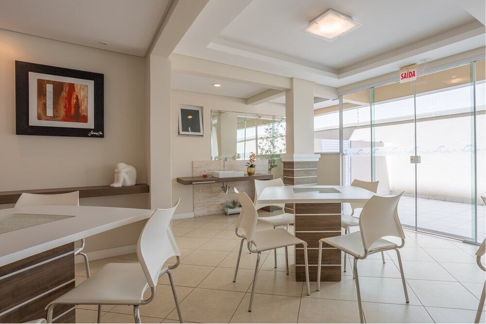Apartamento à venda com 3 quartos, 92m² - Foto 4