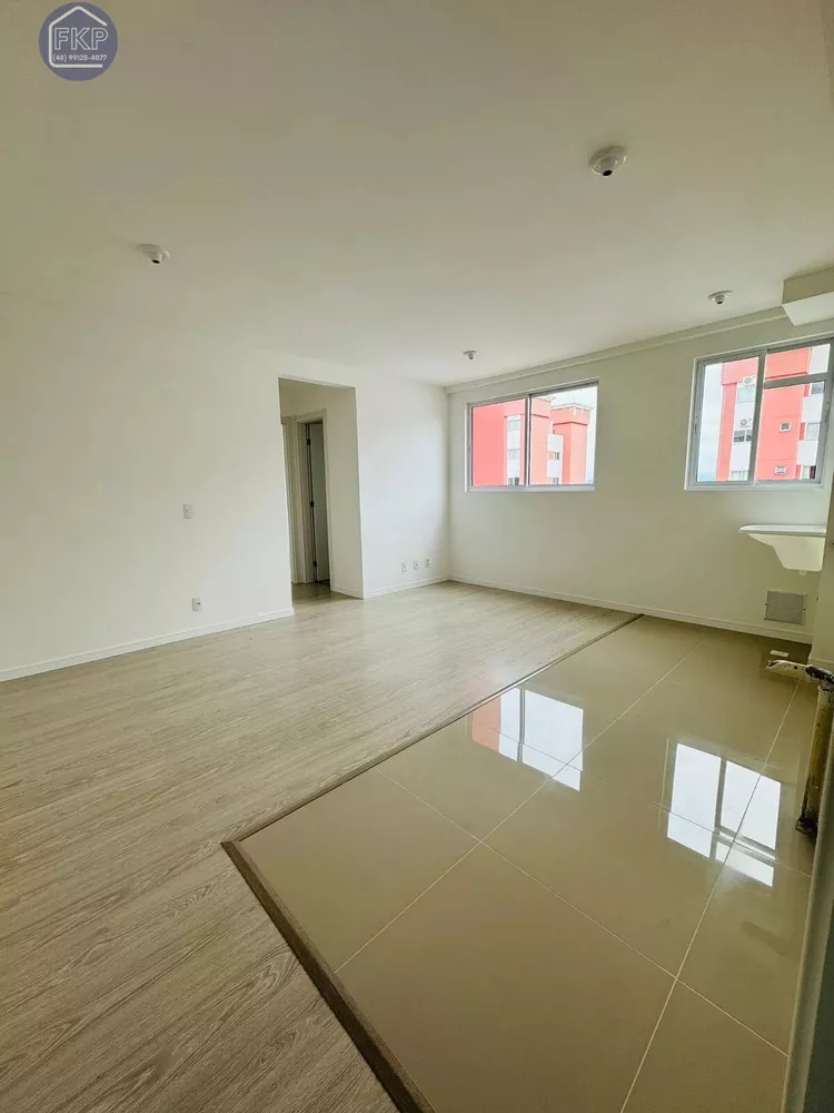 Apartamento à venda com 2 quartos, 46m² - Foto 4