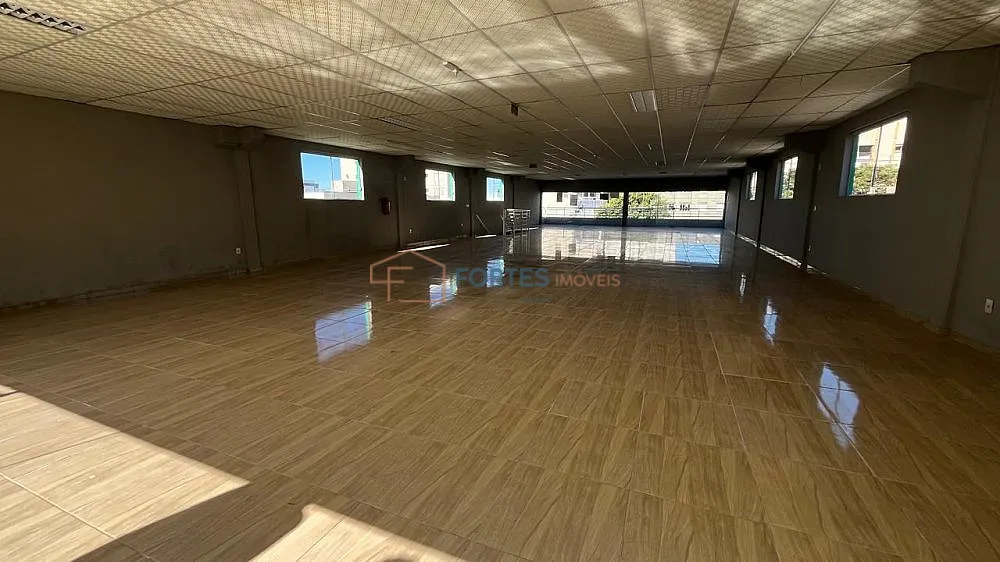 Prédio Inteiro, 580 m² - Foto 1