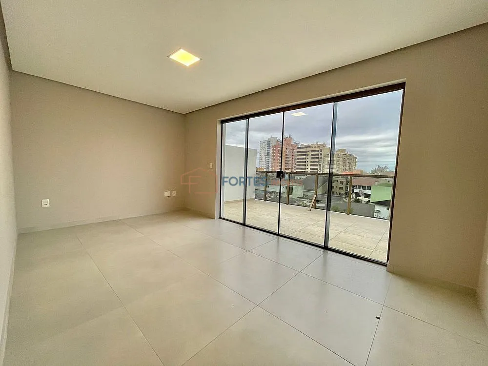 Cobertura, 3 quartos, 235 m² - Foto 3