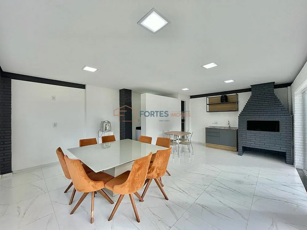 Casa, 3 quartos, 1427 m² - Foto 3
