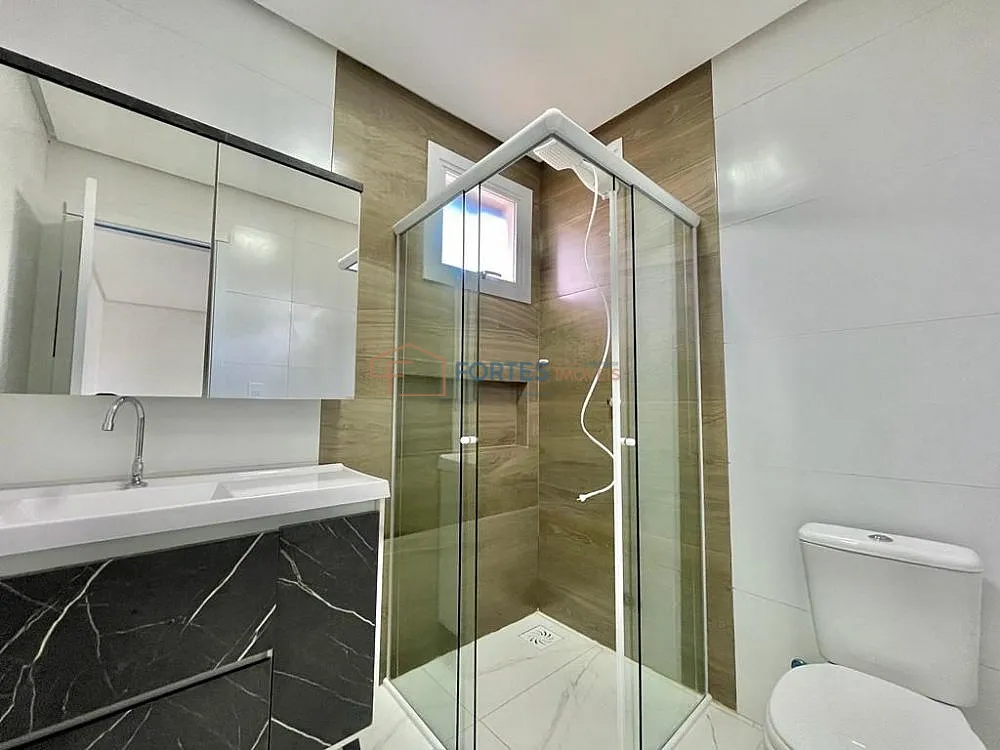 Casa, 3 quartos, 1427 m² - Foto 1