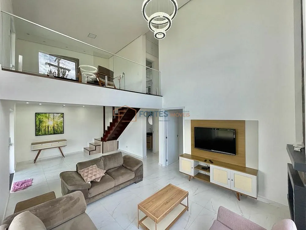 Casa, 3 quartos, 1427 m² - Foto 4