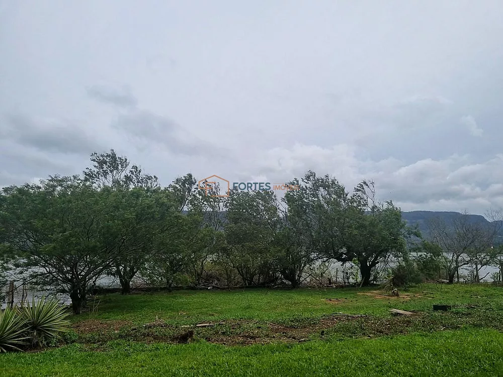 Casa, 3 quartos, 1427 m² - Foto 1