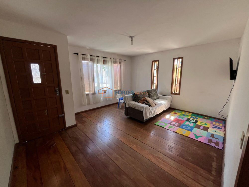 Sobrado à venda com 6 quartos, 81m² - Foto 11