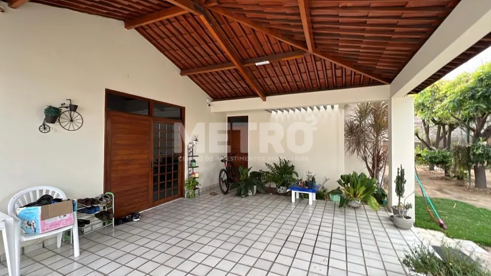 Casa, 2 quartos, 300 m² - Foto 1