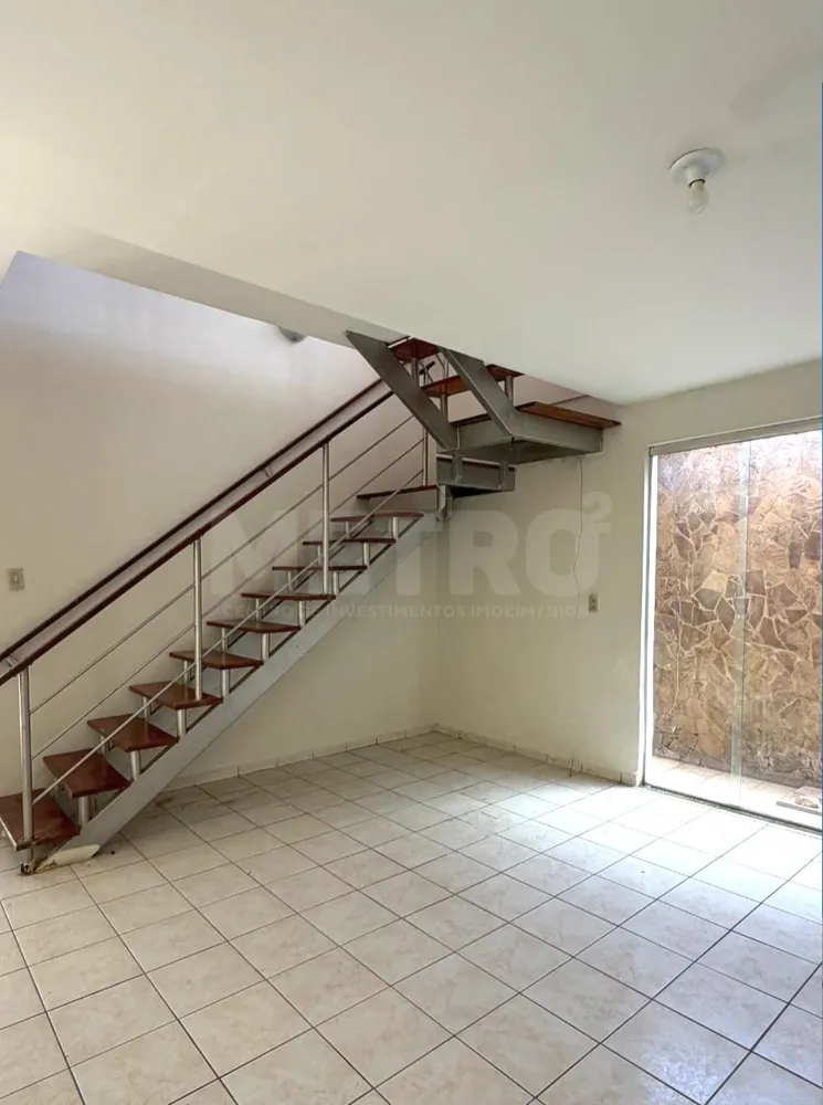 Casa, 3 quartos, 300 m² - Foto 1
