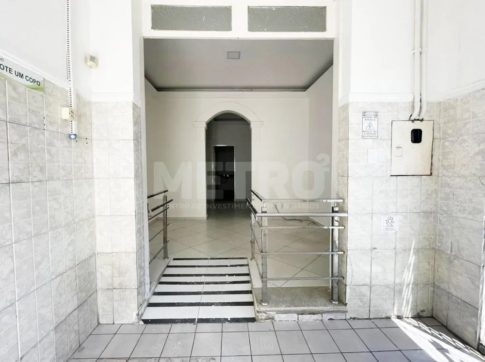 Loja-Salão, 660 m² - Foto 1