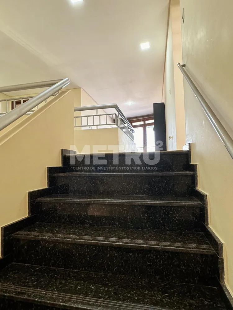 Casa, 4 quartos, 370 m² - Foto 10