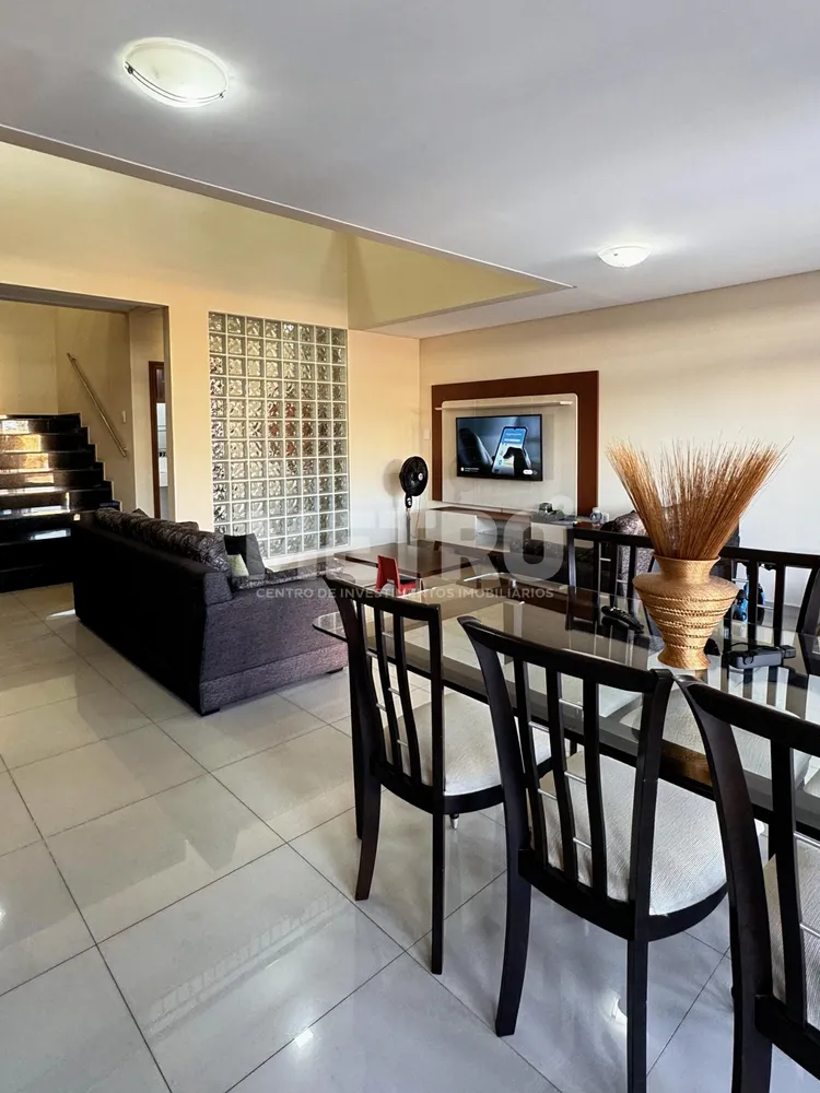 Casa, 4 quartos, 370 m² - Foto 2