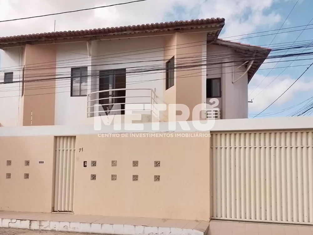 Casa, 1 quarto, 107 m² - Foto 1