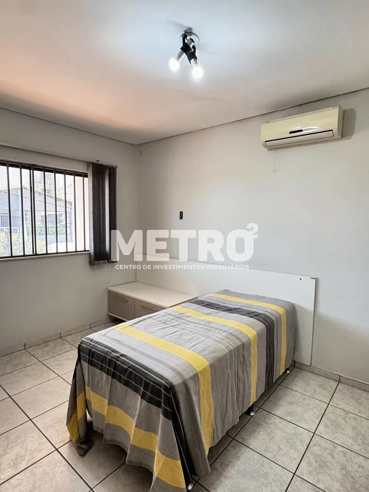 Casa, 2 quartos, 220 m² - Foto 2