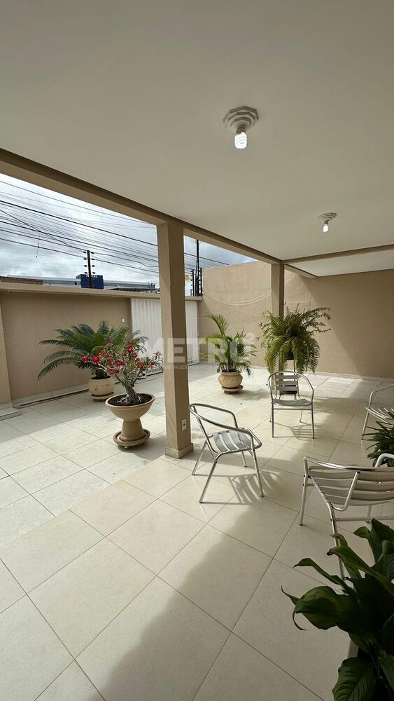Casa, 3 quartos, 210 m² - Foto 1