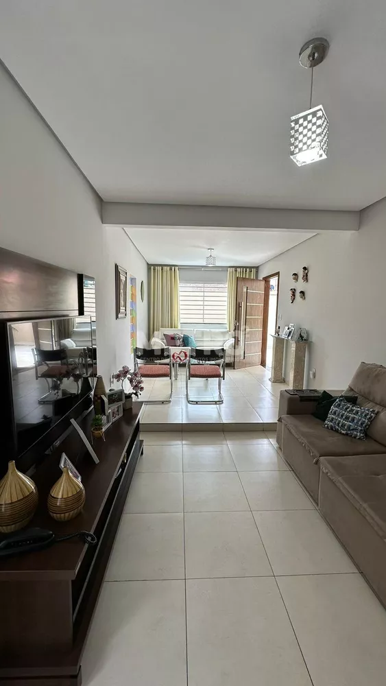 Casa, 3 quartos, 210 m² - Foto 8