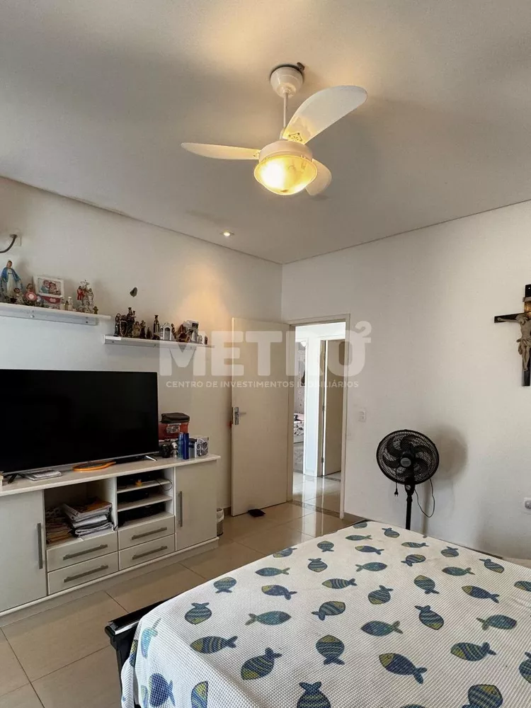 Casa, 2 quartos, 245 m² - Foto 1