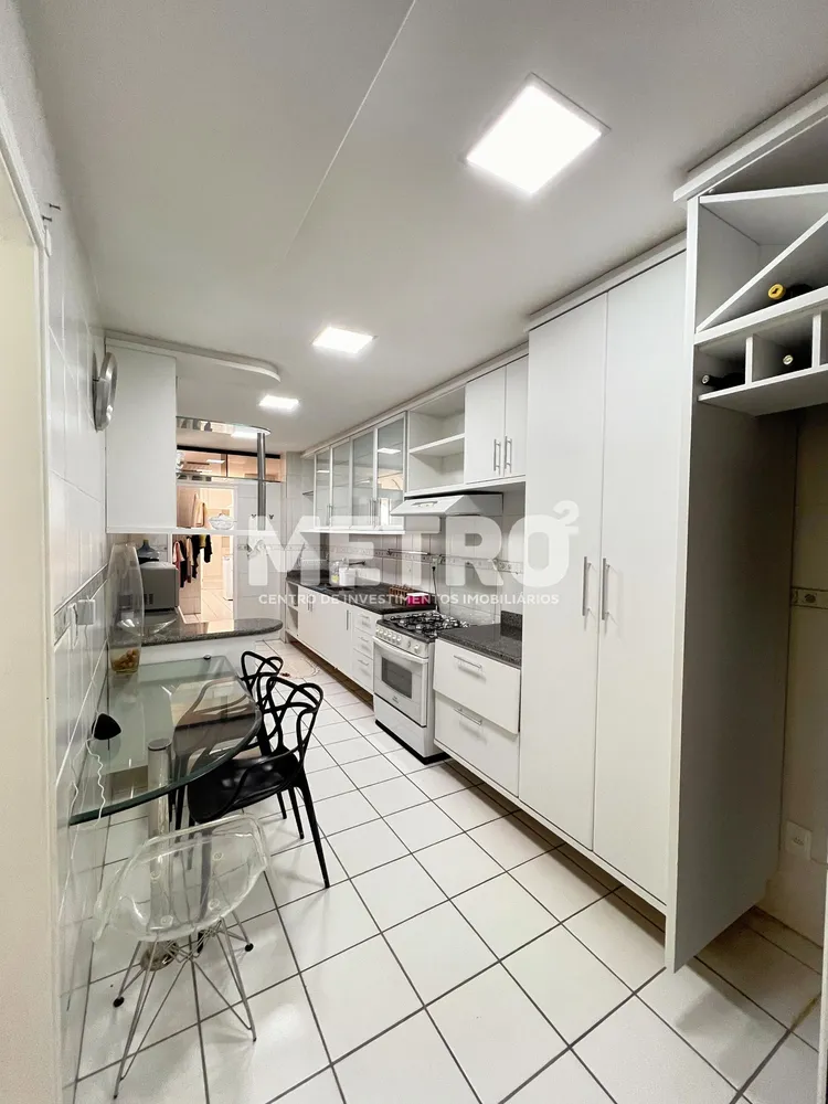 Apartamento, 4 quartos, 240 m² - Foto 8