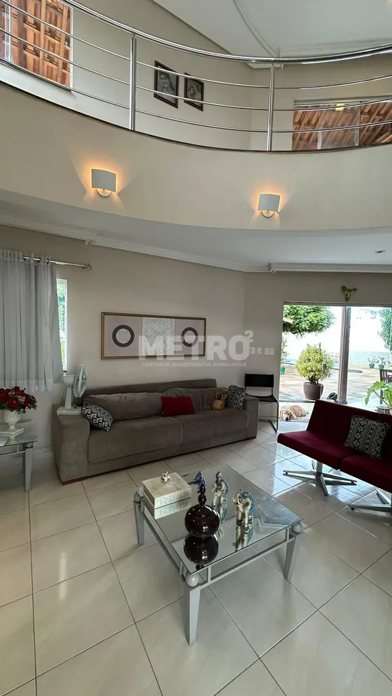 Casa, 4 quartos, 260 m² - Foto 4