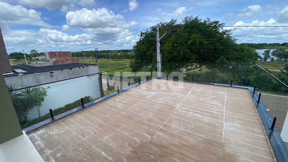 Casa de Condomínio à venda com 3 quartos, 247m² - Foto 3
